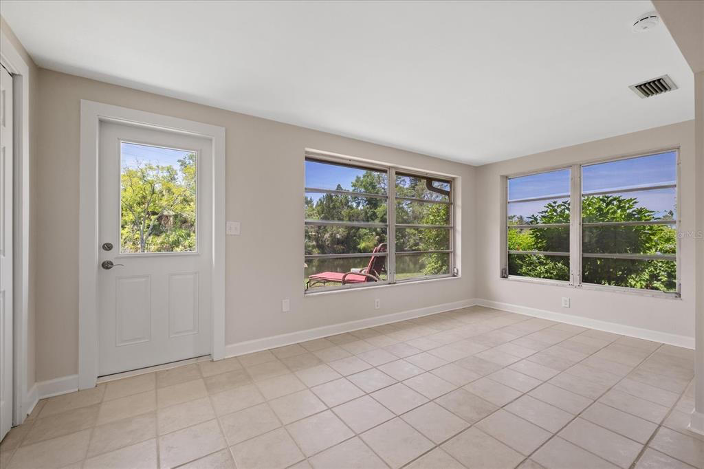 4347 Summersun Drive New Port Richey, FL 34652 - Photo 8 of 43
