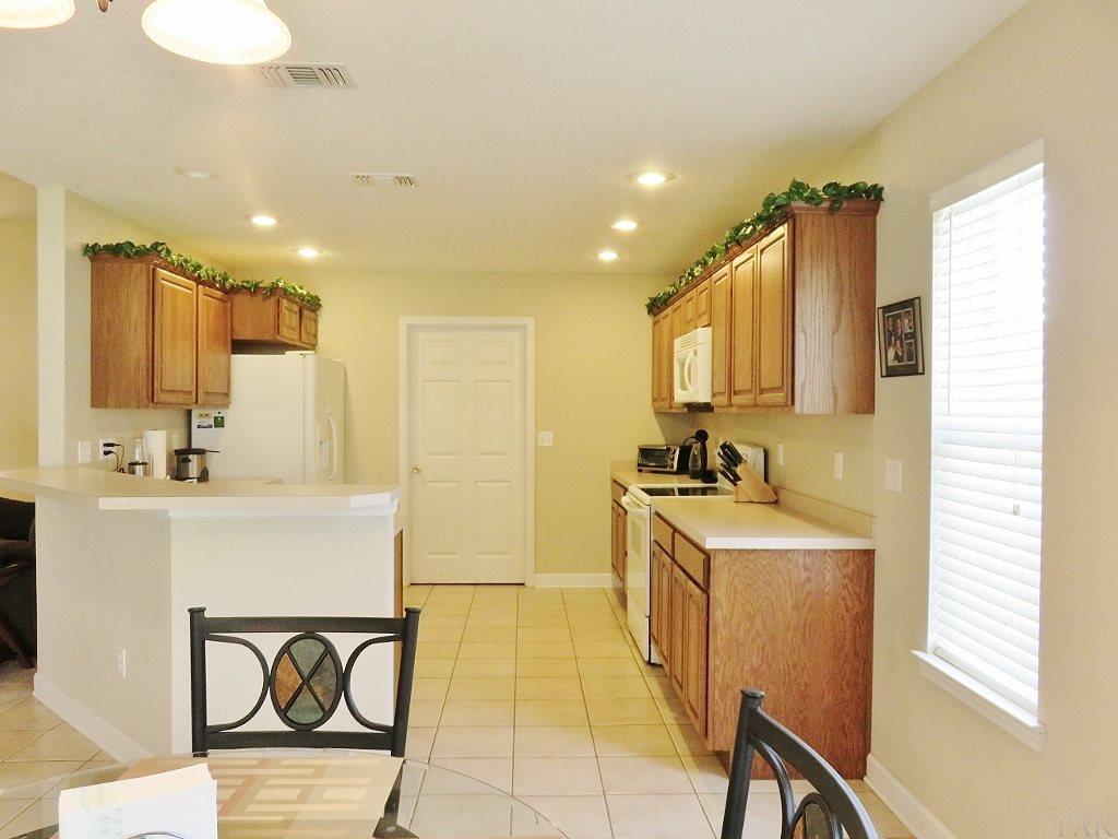 2332 Panhandle Trail Navarre, FL 32566 - Photo 8 of 23
