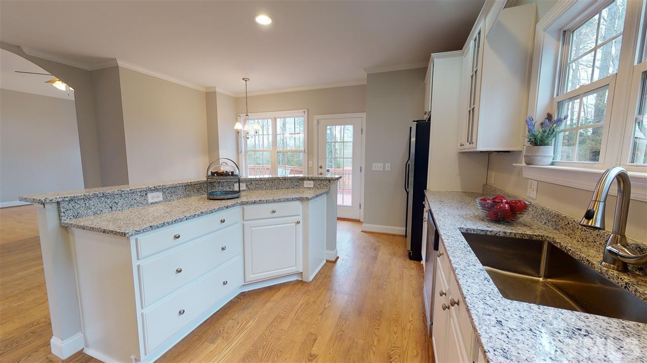 4809 Sweet Chestnut Lane Raleigh, NC 27610 - Photo 11 of 29 Gallery Image 11
