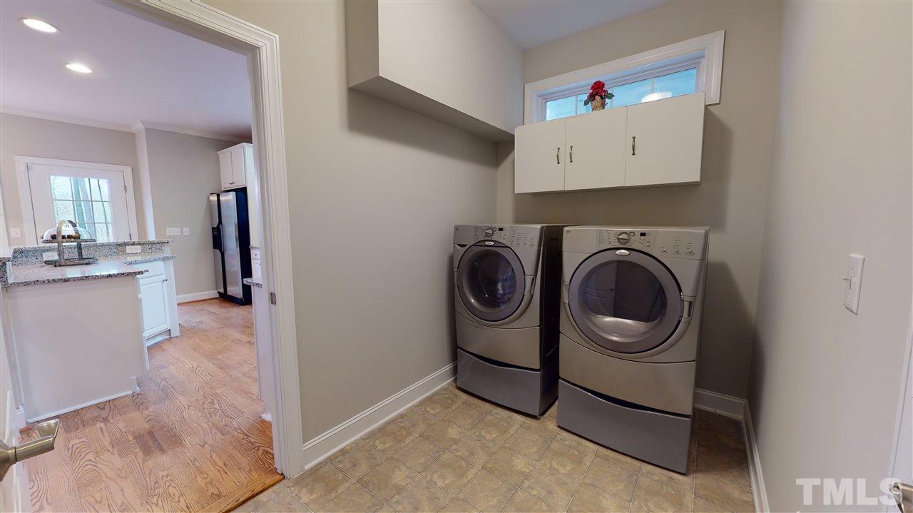 4809 Sweet Chestnut Lane Raleigh, NC 27610 - Photo 12 of 29 Gallery Image 12