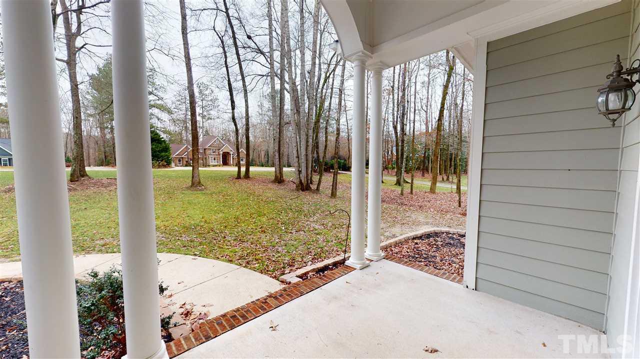 4809 Sweet Chestnut Lane Raleigh, NC 27610 - Photo 3 of 29 Gallery Image 3