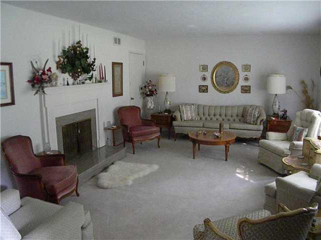 3633 Pinecrest Road Indianapolis, IN 46234 - Photo 3 of 23 Gallery Image 3