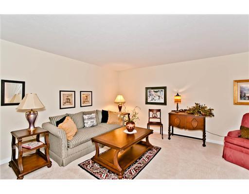 132 Buttercup Road Butler, PA 16001 - Photo 5 of 18 Den/Family/Great Room. FRONT OFFICE/DEN NEUTRAL COLORS, LARGE WINDOW WITH SCENIC VIEWS