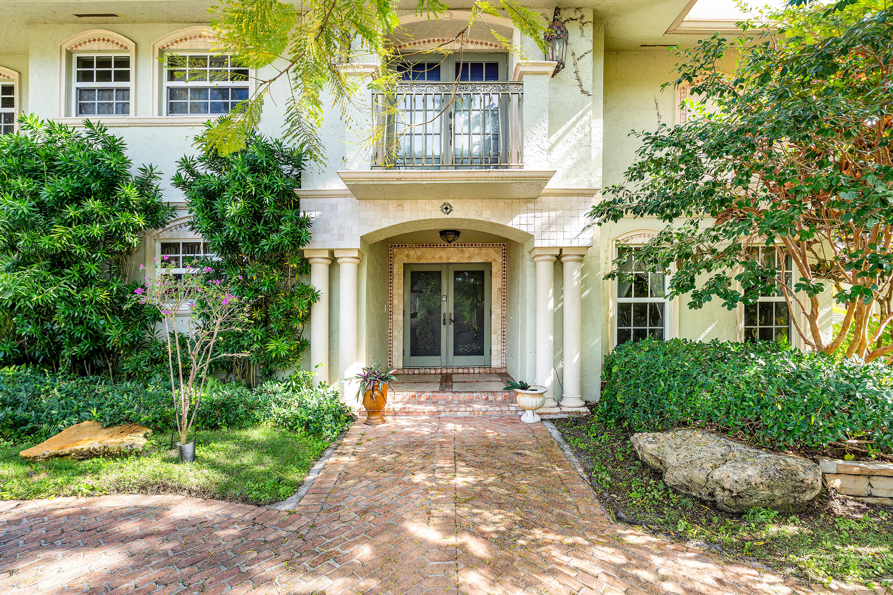 434 Northwest 7th Avenue Boca Raton, FL 33486 - Photo 2 of 46 004-434Northwest7thAvenue-BocaRaton-FL-3