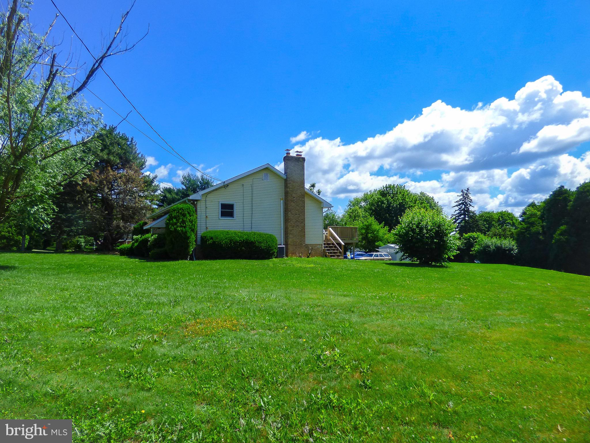 890 Witmer Road York, PA 17406 - Photo 4 of 40 Gallery Image 4