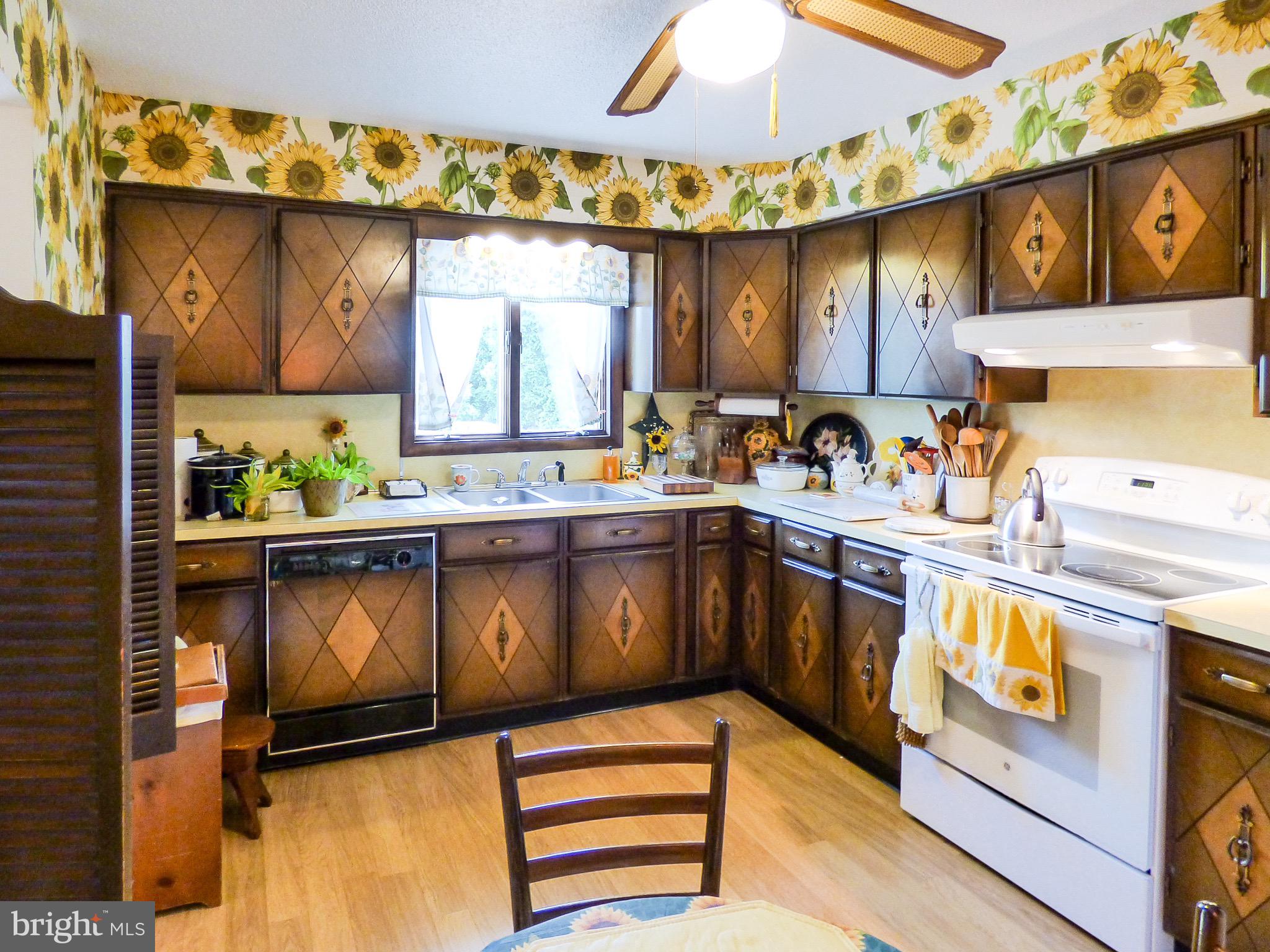 890 Witmer Road York, PA 17406 - Photo 10 of 40 Gallery Image 10