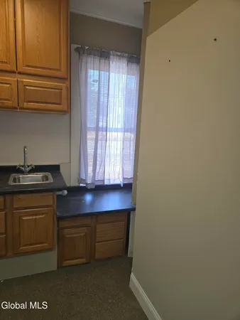 $900 | 318 Ridge Street, Unit B, Queensbury, NY 12804