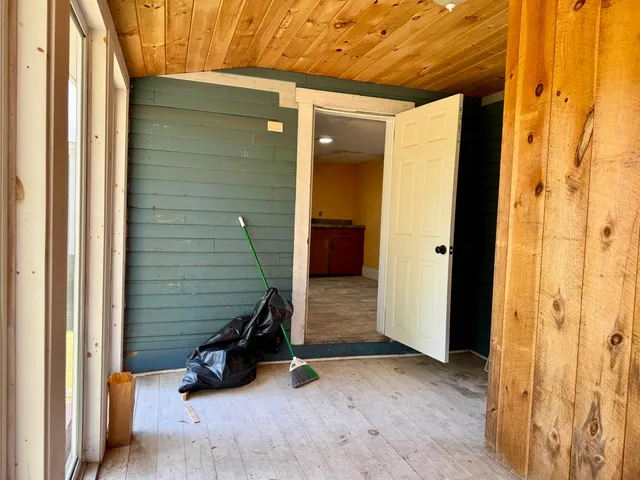 $290,000 | 14-16 Meetinghouse Hill Road, South Sutton, NH 03273