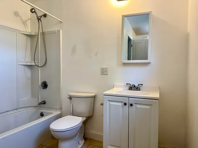 $290,000 | 14-16 Meetinghouse Hill Road, South Sutton, NH 03273