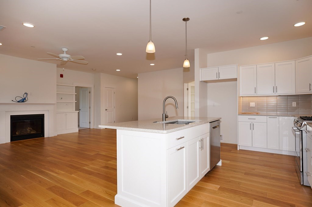 1 Revolution Way, Unit 202 Canton, MA 02021 - Photo 9 of 34