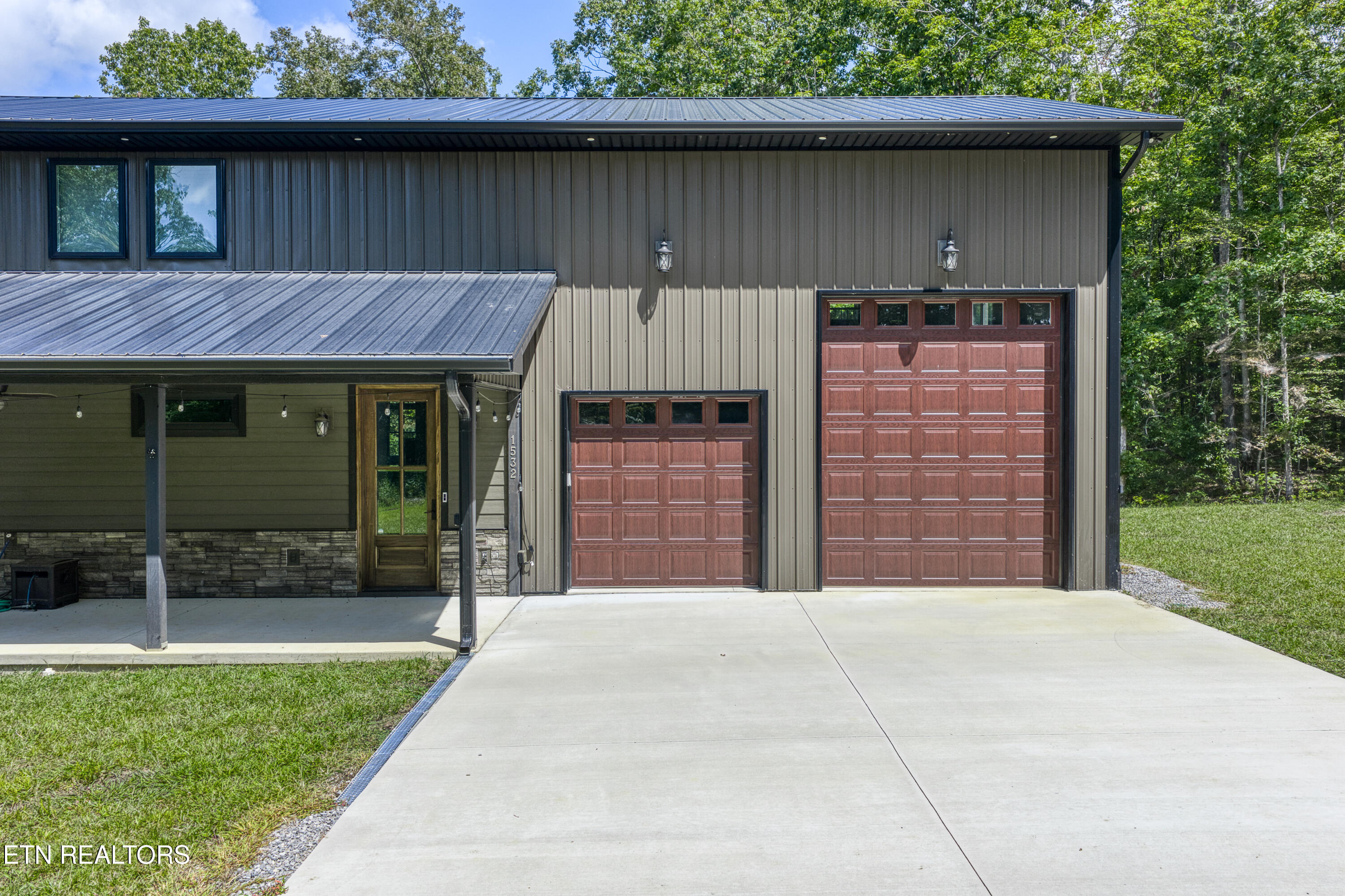 1532 East Overlook Road Monterey, TN 38574 - Photo 4 of 60 1532 E Overlook Rd-347