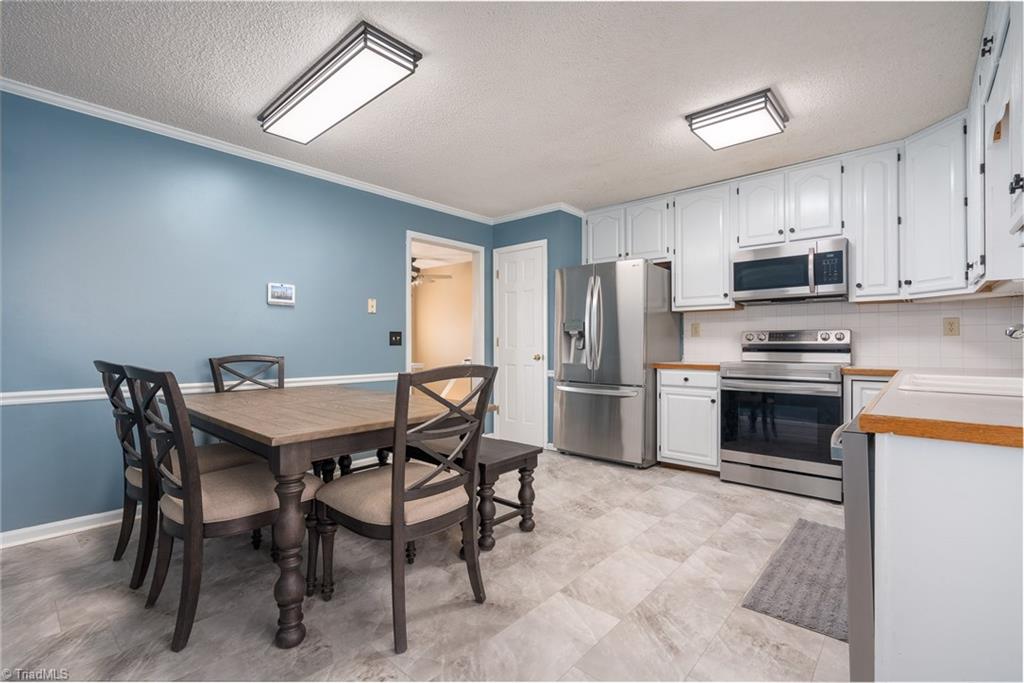 3403 Gumtree Road Winston-Salem, NC 27107 - Photo 11 of 33 Gallery Image 11