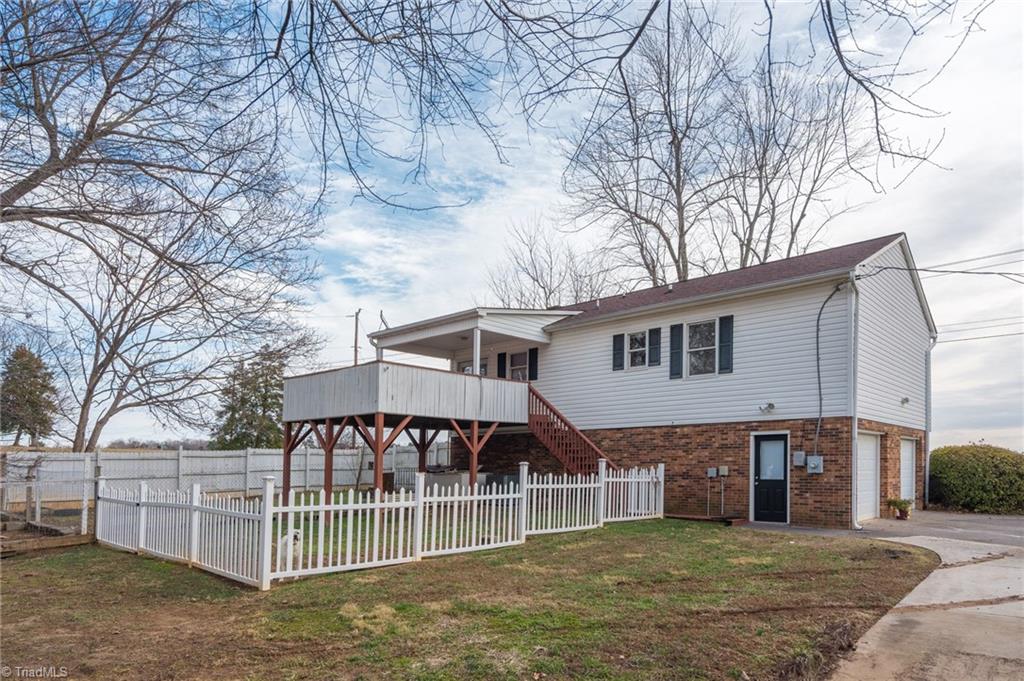 3403 Gumtree Road Winston-Salem, NC 27107 - Photo 2 of 33 Gallery Image 2