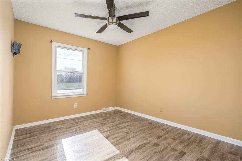 3403 Gumtree Road Winston-Salem, NC 27107 - Photo 21 of 33 Gallery Image 21