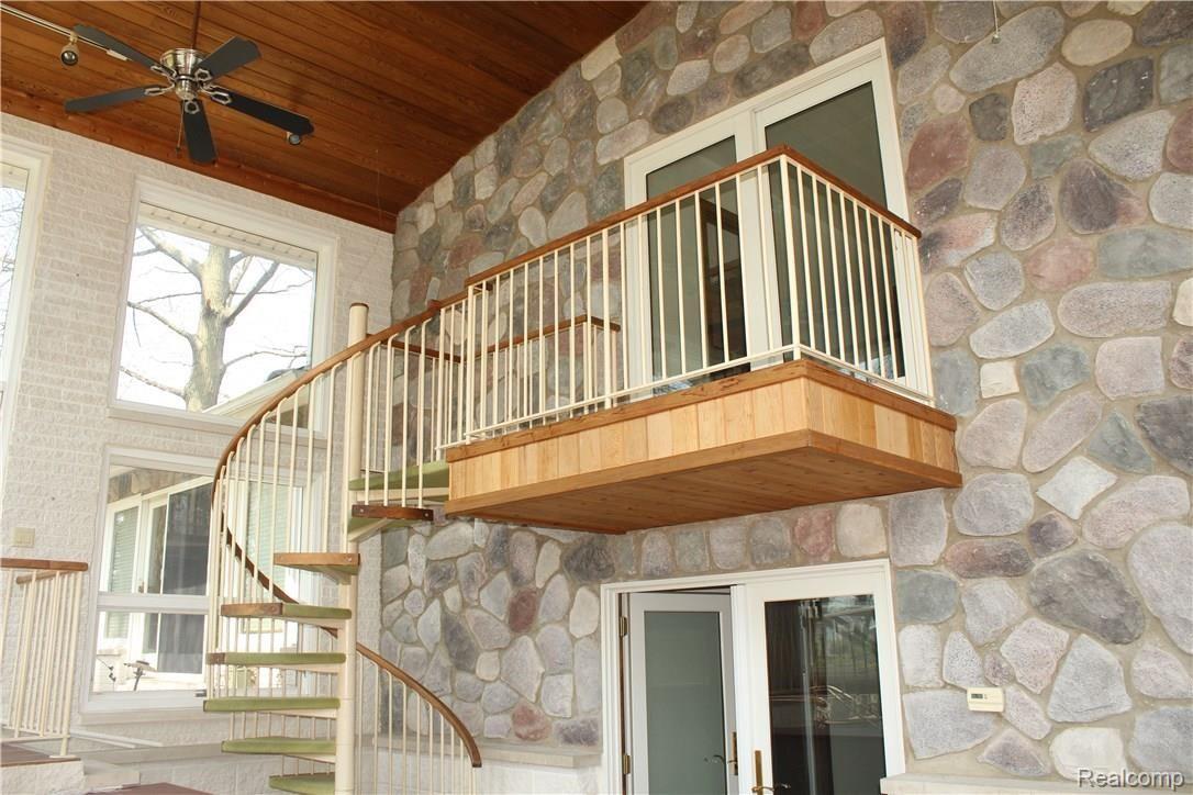 9255 Rucker Road Grosse Ile, MI 48138 - Photo 24 of 57 IMG_9637.JPG
