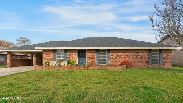 $224,500 | 203 Bonaire Drive, Lafayette, LA 70506