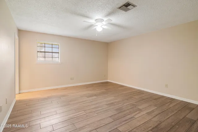 $225,000 | 203 Bonaire Drive, Lafayette, LA 70506