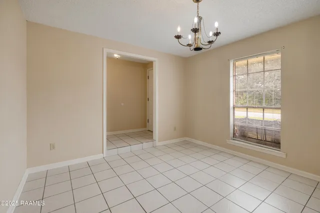 $225,000 | 203 Bonaire Drive, Lafayette, LA 70506