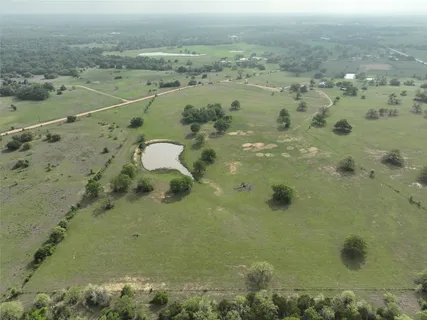 a view of a green field with lots of green space