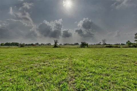 $700,000 | 141 St Giddings Tx 78942, Giddings, TX 78942
