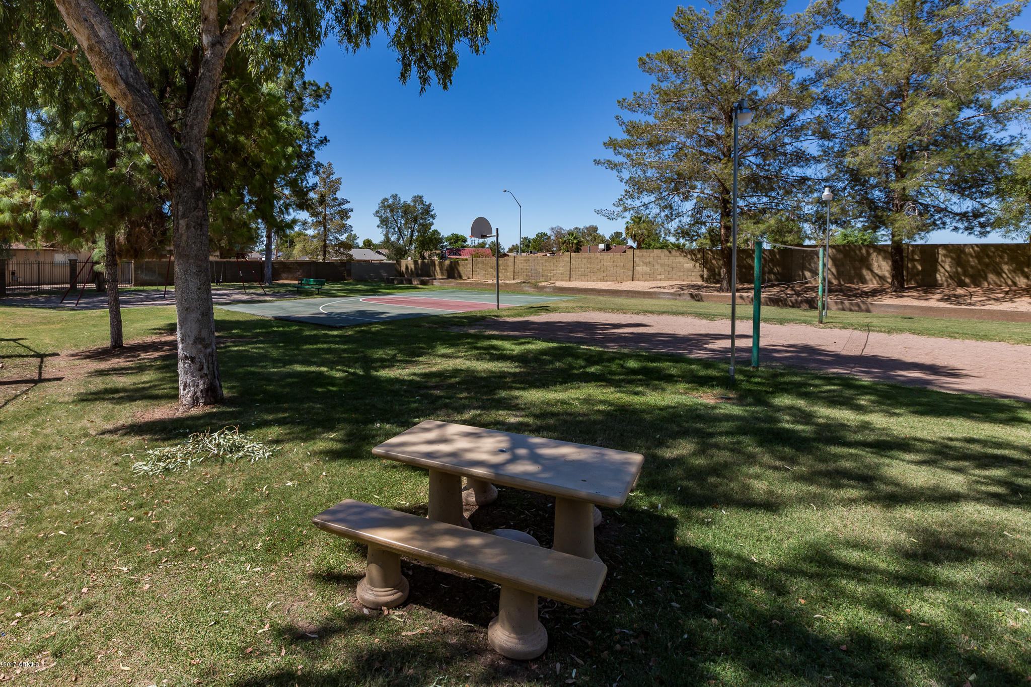 1733 South Roca Mesa, AZ 85204 - Photo 18 of 20 24) COMMUNITY PARK