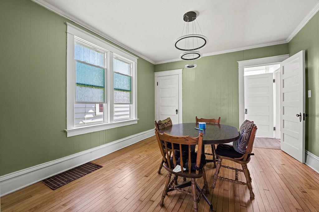 310 Broad Street Oshkosh, WI 54901 - Photo 7 of 19