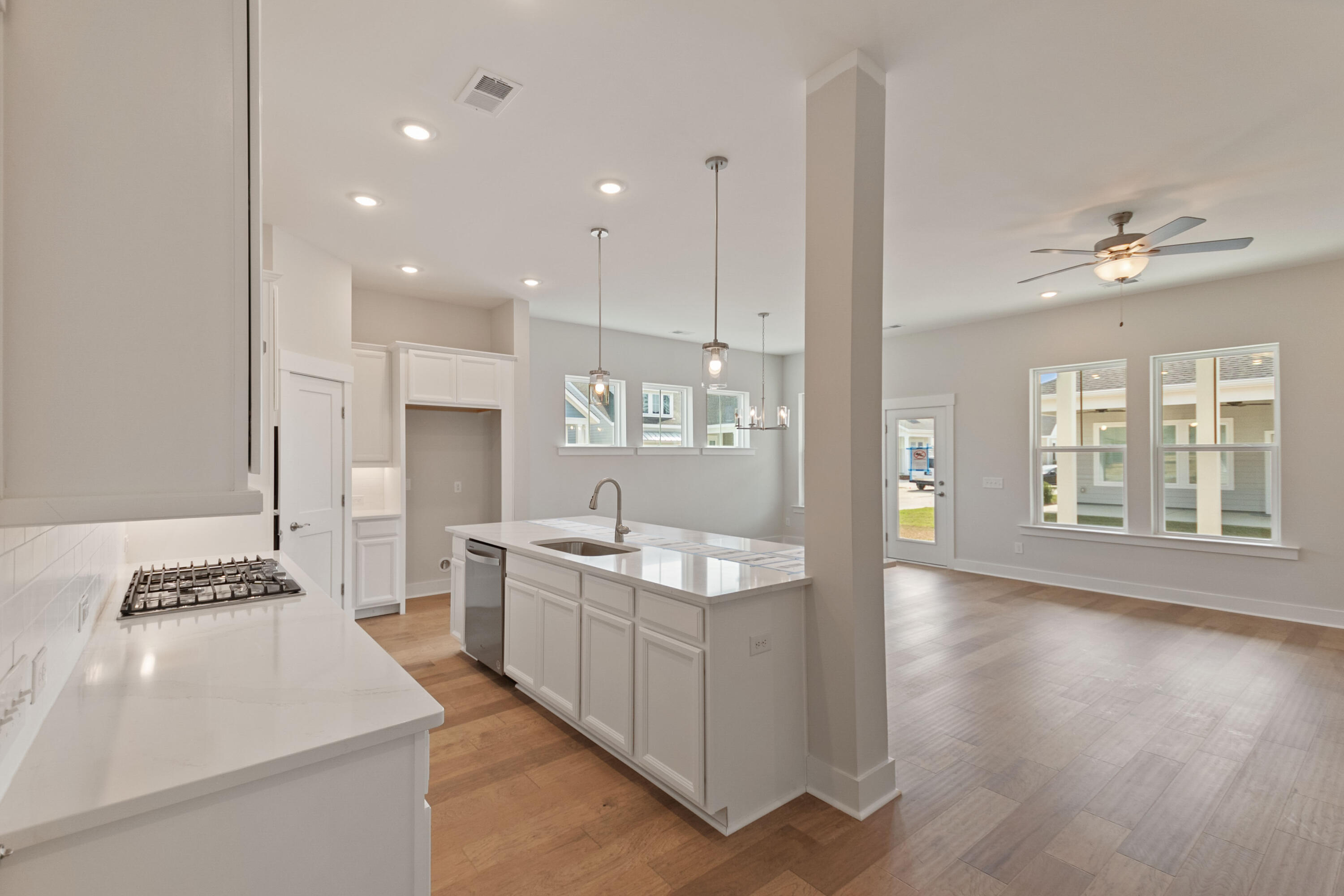 3526 Artful Loop Mount Pleasant, SC 29466 - Photo 9 of 43 _DSC5209