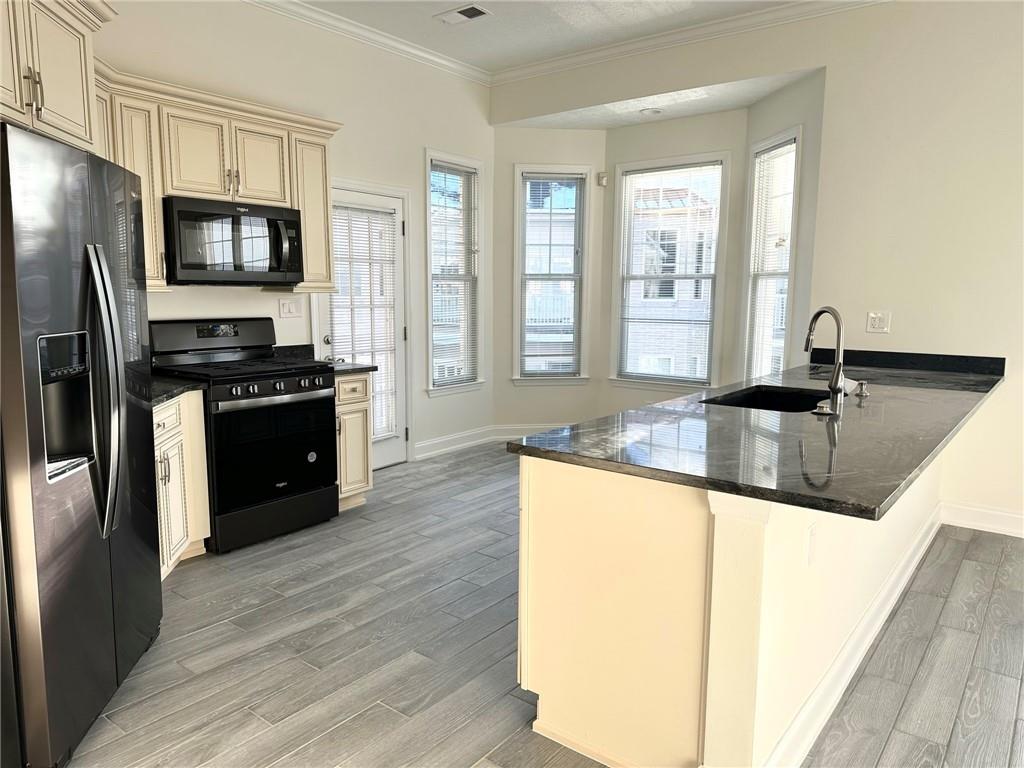 206 Adams Pointe Boulevard, Unit 5 Mars, PA 16046 - Photo 3 of 16