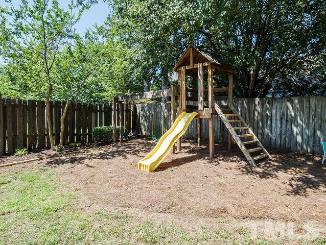 4301 Candle Court Raleigh, NC 27616 - Photo 17 of 20