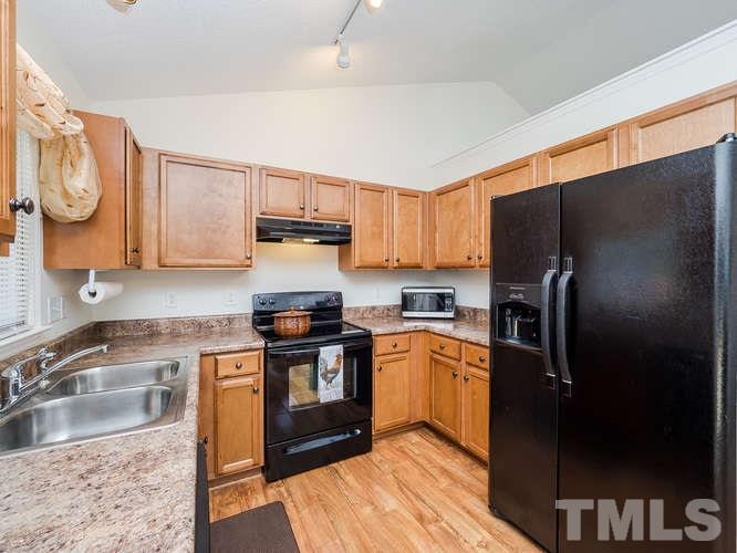 4301 Candle Court Raleigh, NC 27616 - Photo 7 of 20