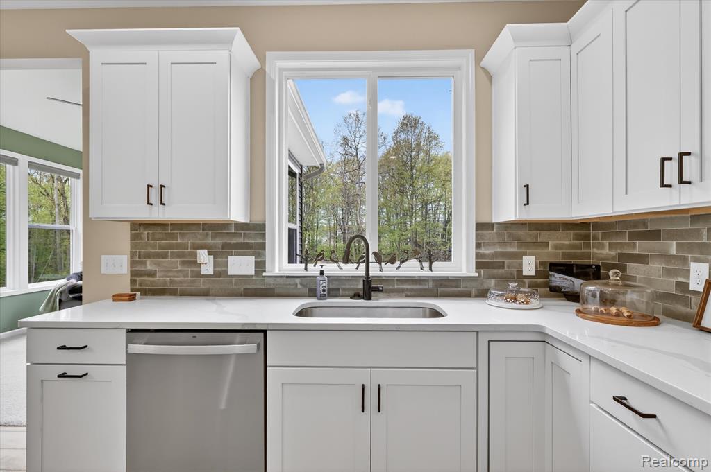 3262 Barett Ridge Jenison, MI 49428 - Photo 17 of 60