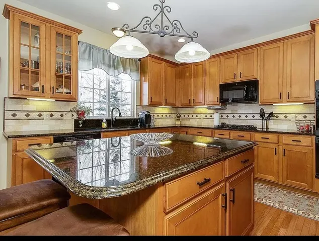 $3,490 | 16544 Mulberry Way, Northville, MI 48168