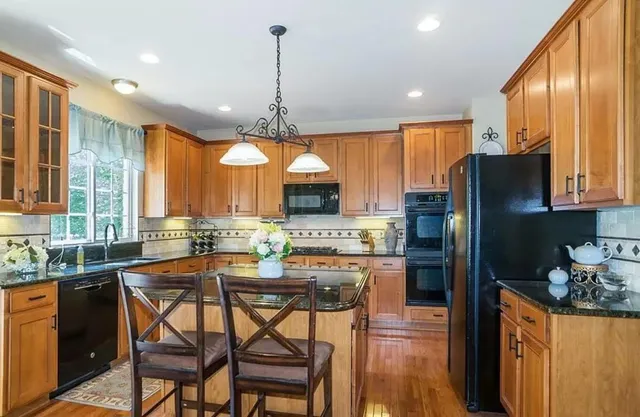 $3,490 | 16544 Mulberry Way, Northville, MI 48168