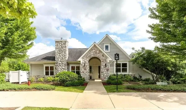 $3,490 | 16544 Mulberry Way, Northville, MI 48168