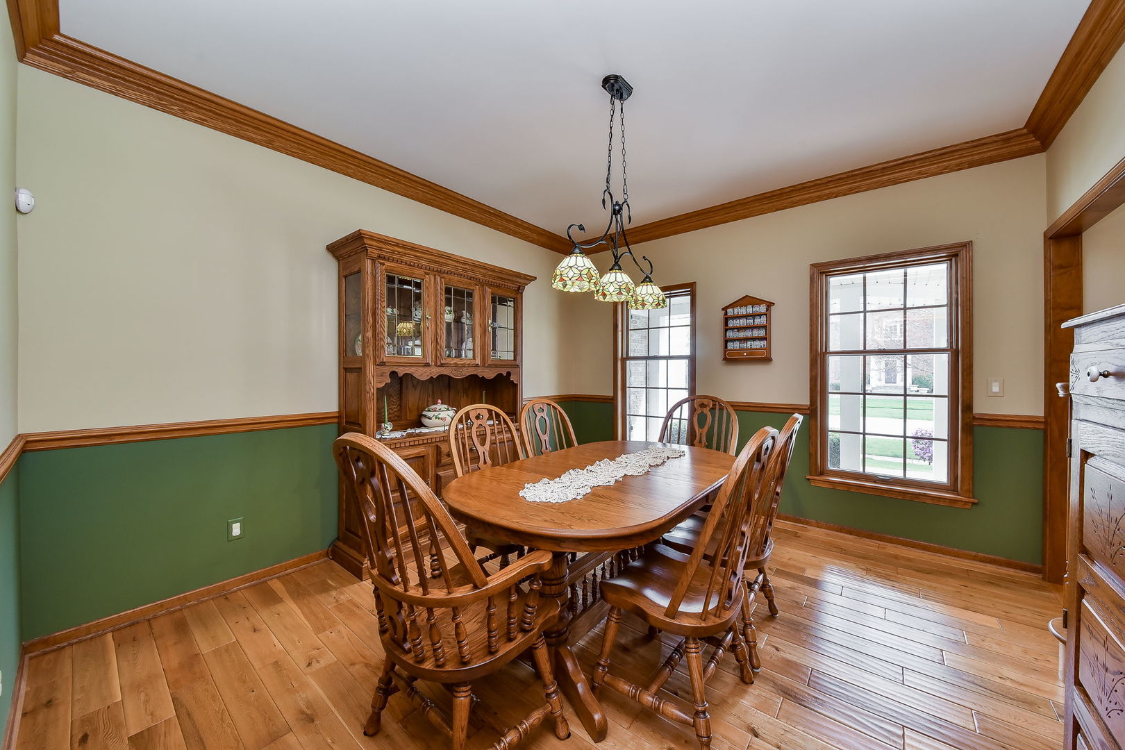 39W426 Olinger Lane Geneva, IL 60134 - Photo 8 of 25