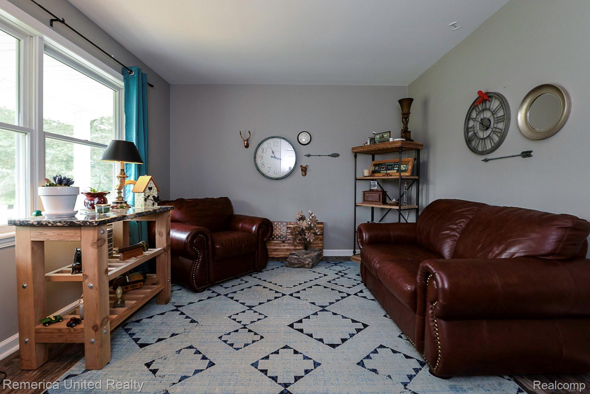 1285 West Cook Road Grand Blanc, MI 48439 - Photo 5 of 47 DSC_0800.jpg