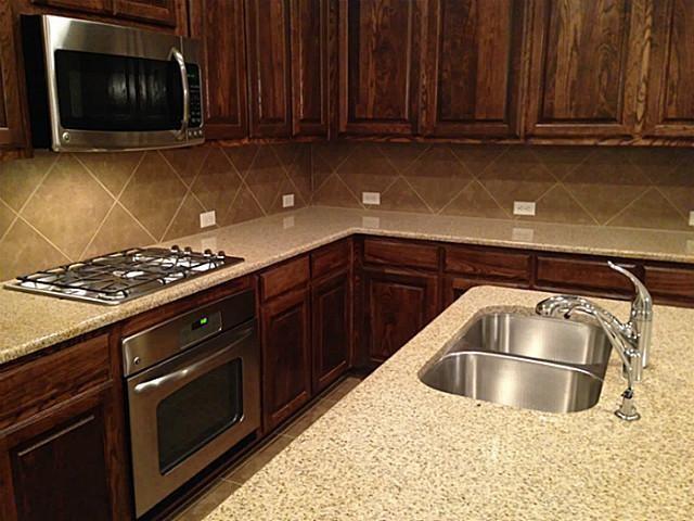 817 Deer Ridge Trail McKinney, TX 75072 - Photo 12 of 35 Gas cooking