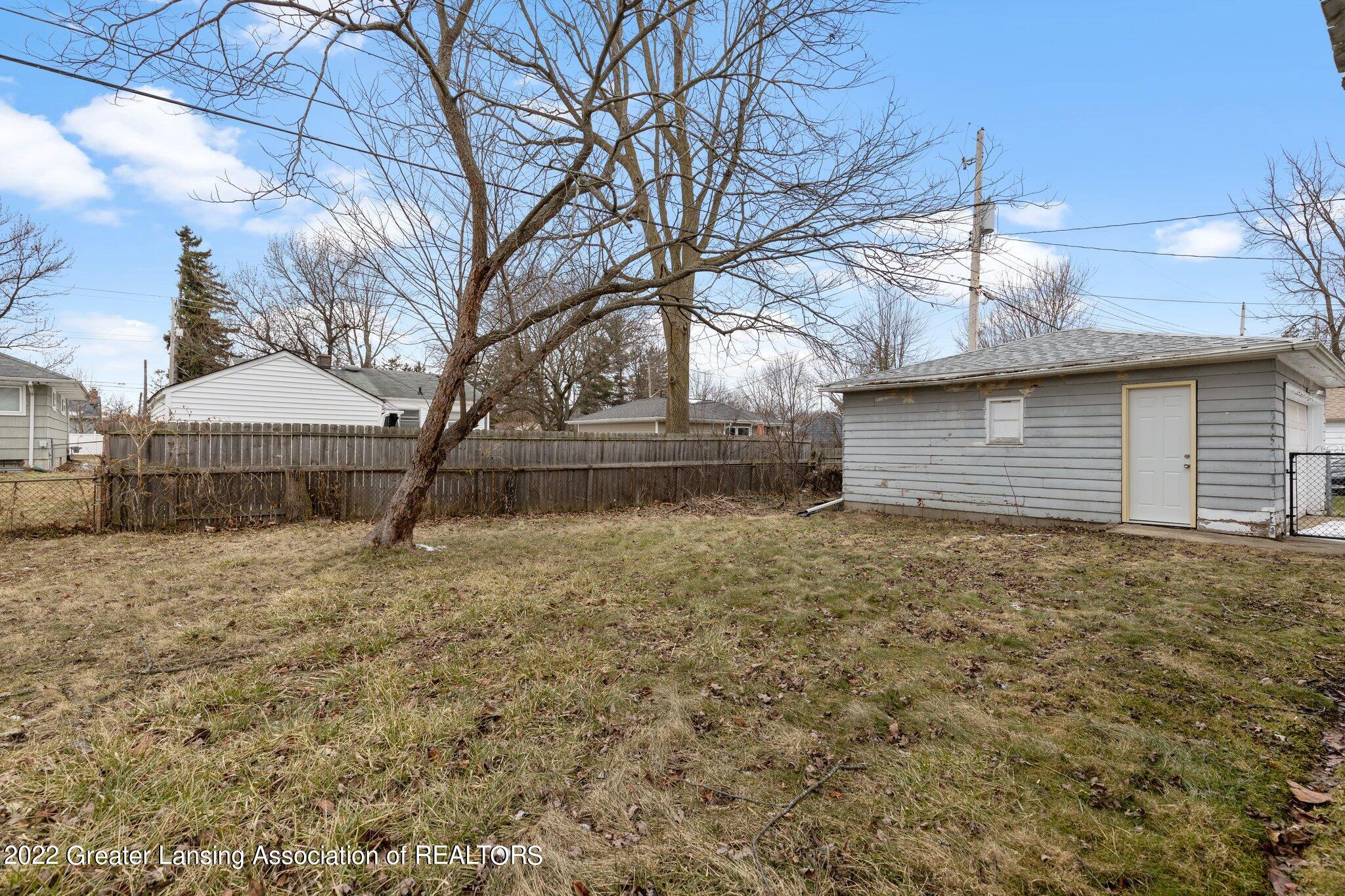 2614 Fairfax Road Lansing, MI 48910 - Photo 32 of 32 10-web-or-mls-2614-fairfax-rd