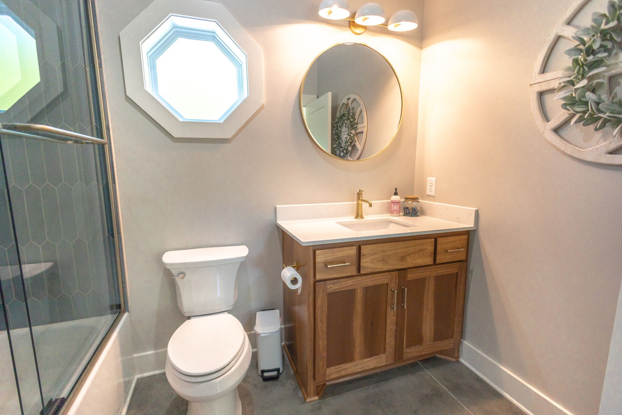 571 Bedford Lake Road Normandy, TN 37360 - Photo 34 of 96 a bathroom with a toilet a sink and a mirror