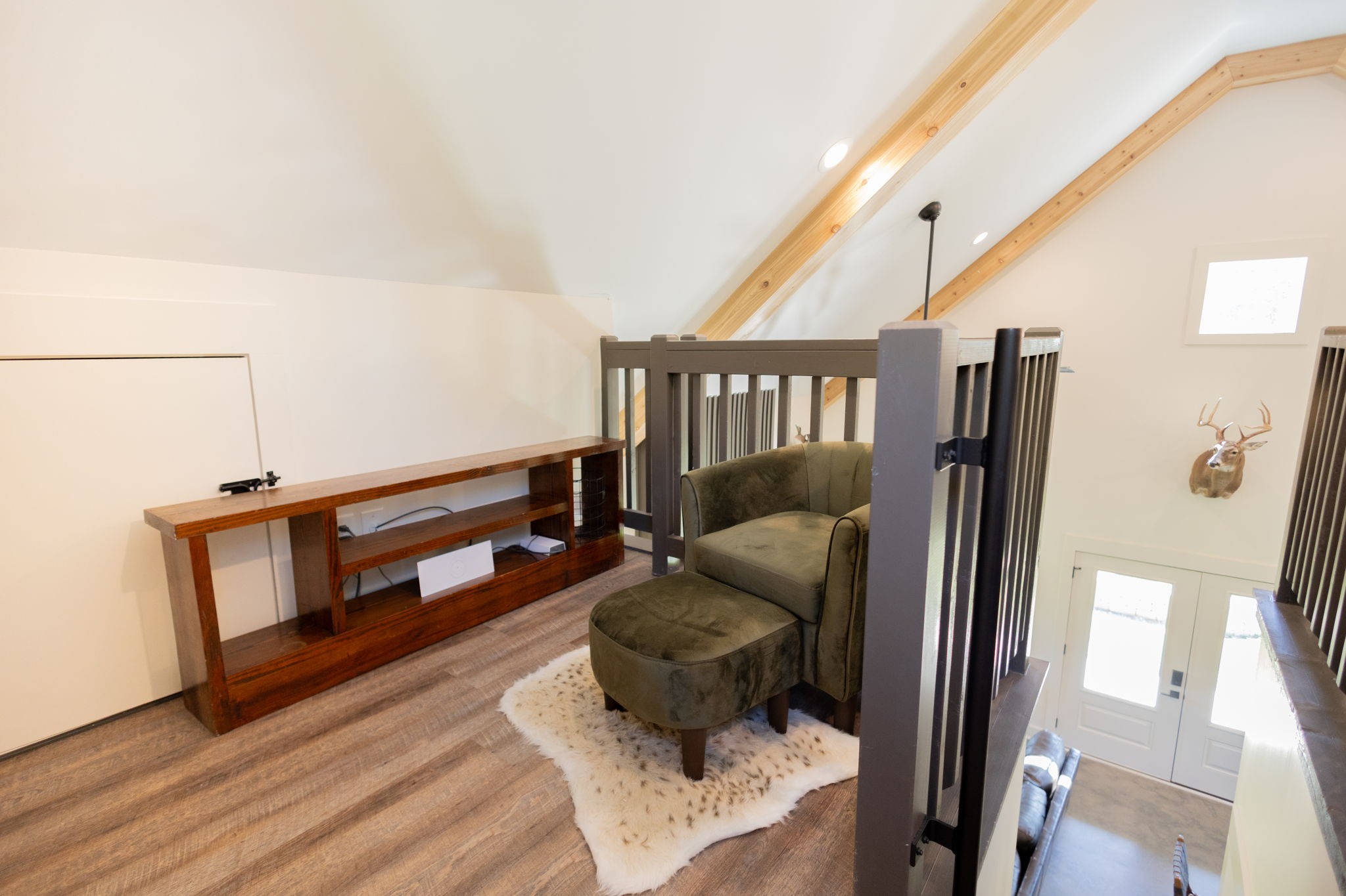 571 Bedford Lake Road Normandy, TN 37360 - Photo 65 of 96 a living room with furniture a rug and a window