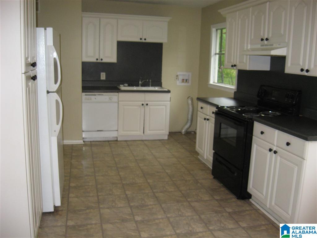 2216 Rocky Ridge Road Birmingham, AL 35216 - Photo 2 of 7