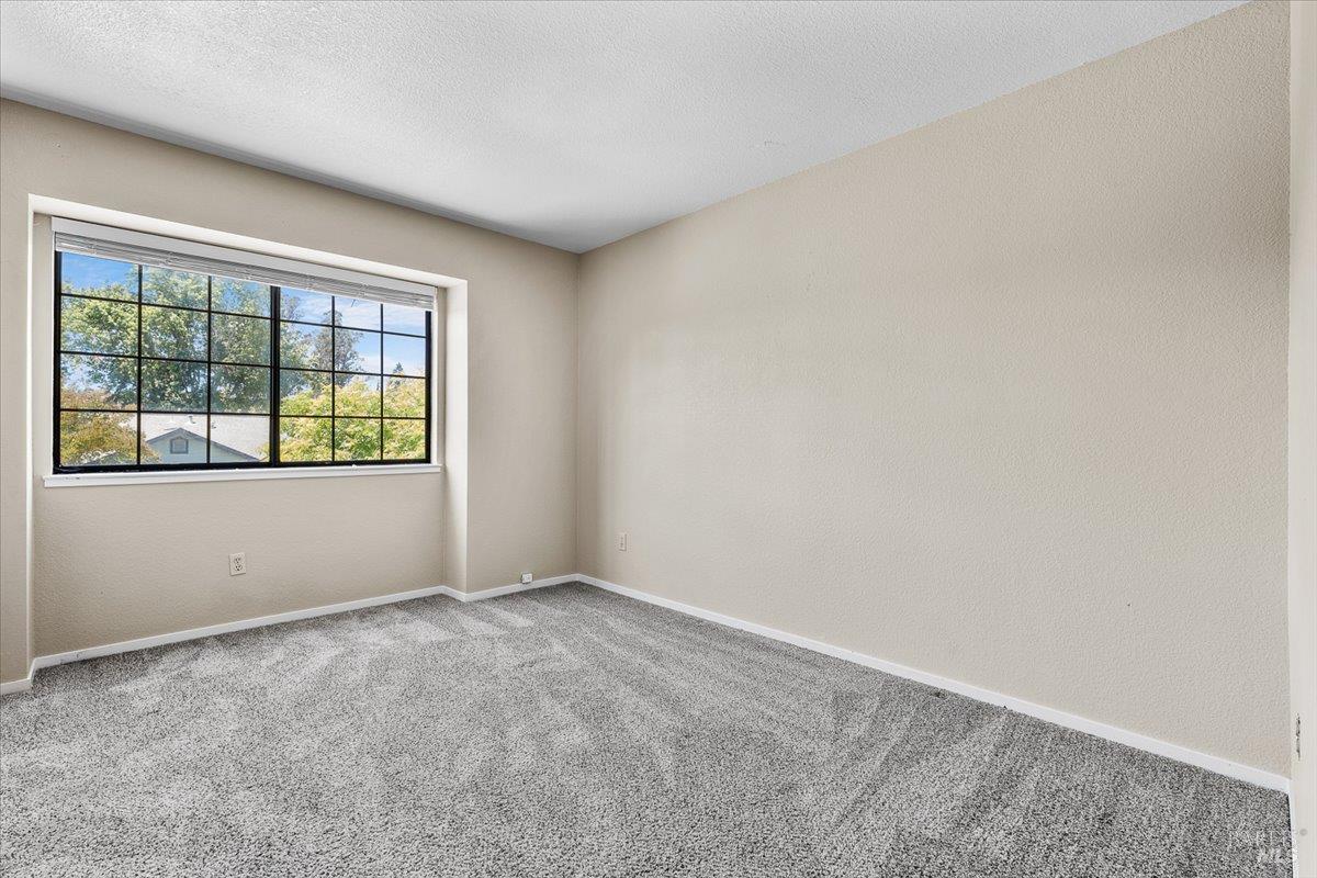 1938 Gambels Way Santa Rosa, CA 95403 - Photo 12 of 19