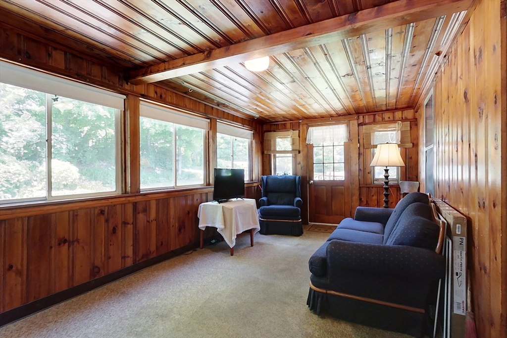 88 Wallace Hill Road Townsend, MA 01469 - Photo 16 of 27 Gallery Image 16