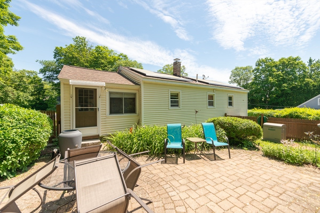 88 Wallace Hill Road Townsend, MA 01469 - Photo 2 of 27 Gallery Image 2