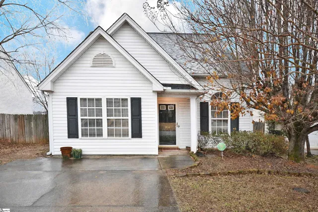 $255,000 | 304 Glenlea Lane, Greenville, SC 29617