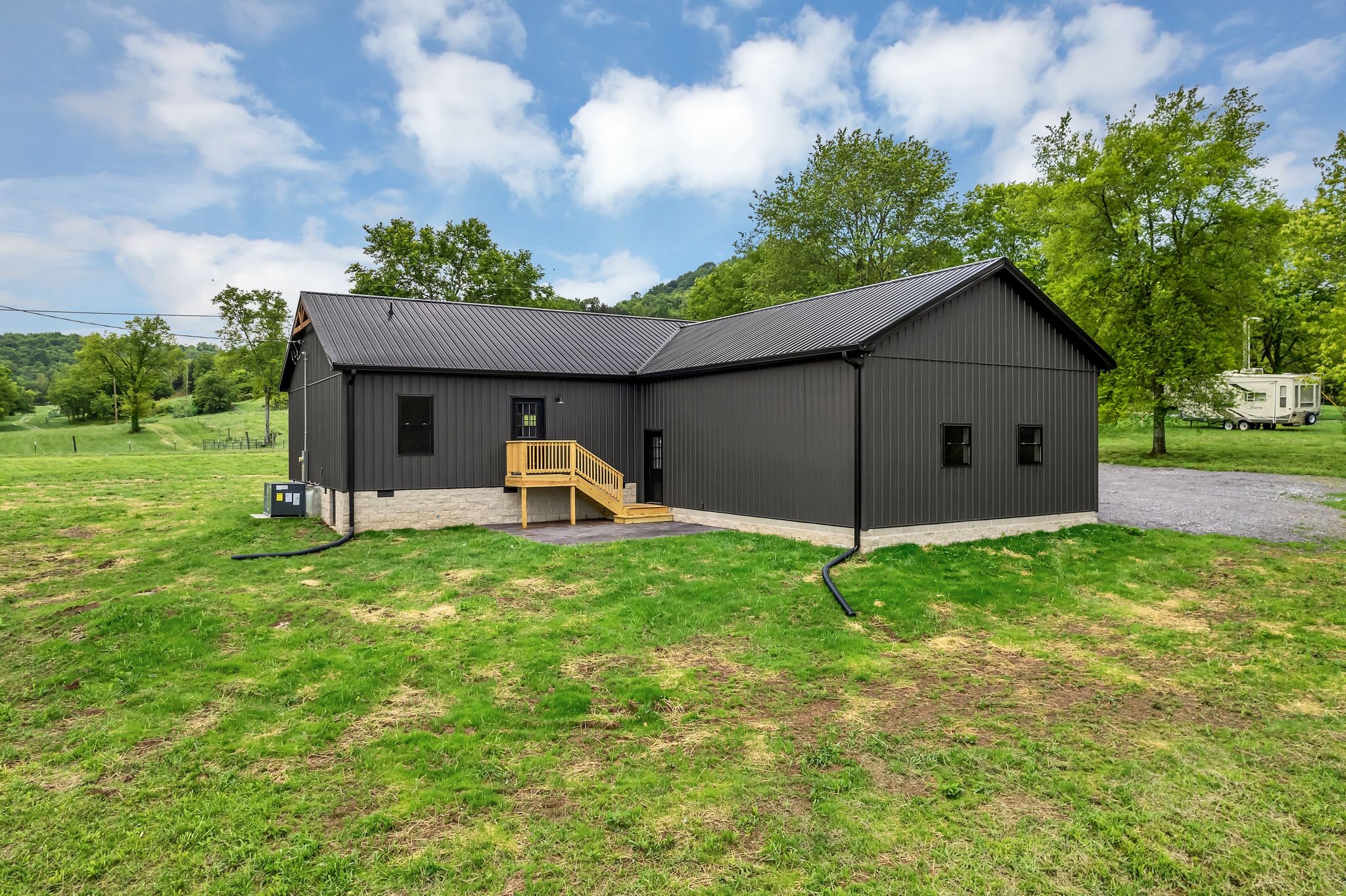 12 Preston Lane Elmwood, TN 38560 - Photo 35 of 39 Gallery Image 35