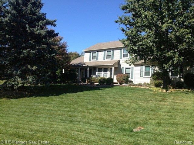 8855 McColl Road Brighton, MI 48116 - Photo 1 of 13 Image 2.jpg