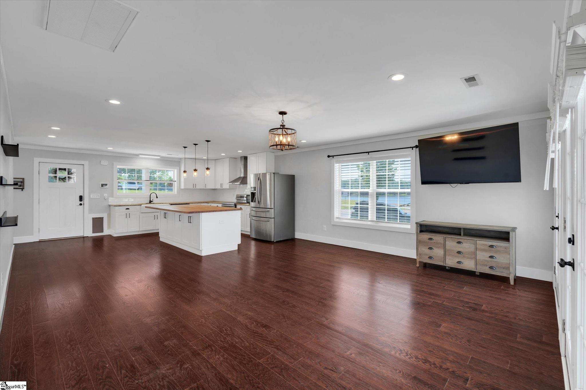 342 Camel Road Iva, SC 29655 - Photo 3 of 35 Gallery Image 3
