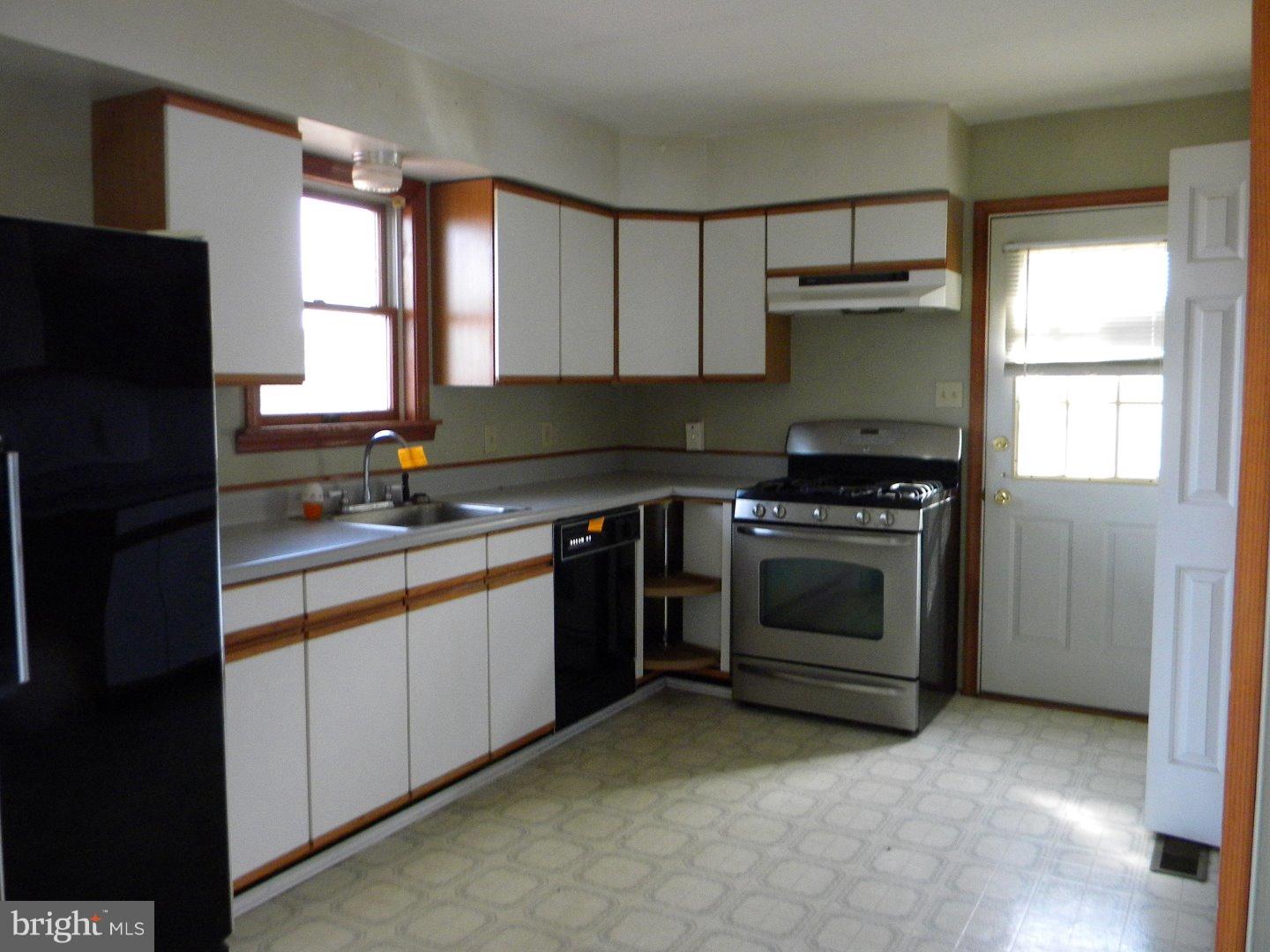 259 Red Pump Road Nottingham, PA 19362 - Photo 3 of 11 Kitchen