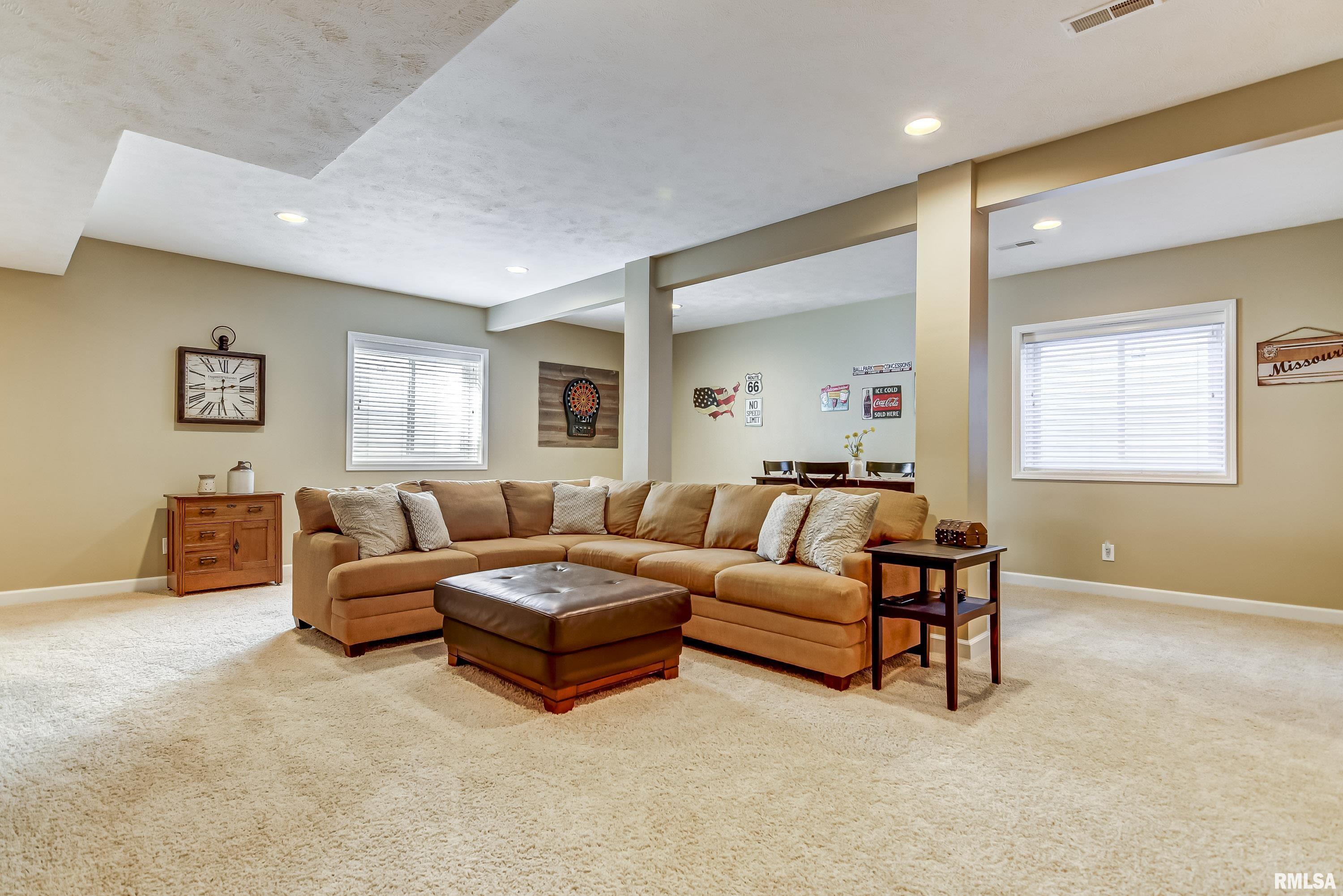 1517 Hoechester Road Springfield, IL 62712 - Photo 32 of 48